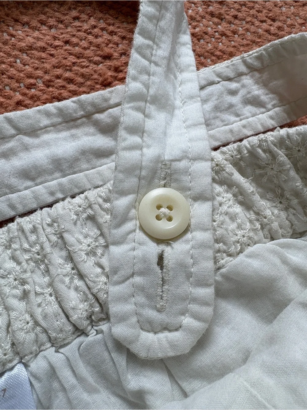 Hanna Andersson Girl’s Cream Floral Eyelet Wide Leg Overalls Size 6-7